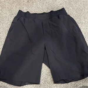 Lululemon Men’s Black Shorts Size Medium